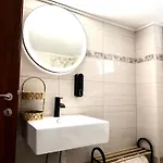 Lux Apartment-thessaloniki